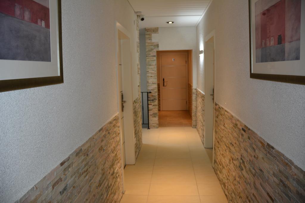 Alpina Hotel Розенгайм Екстер'єр фото
